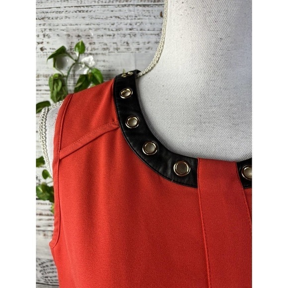Alfani Sleeveless Blouse Tank size 6 Coral Crepe Faux Black Leather Gold Career - Picture 5 of 10